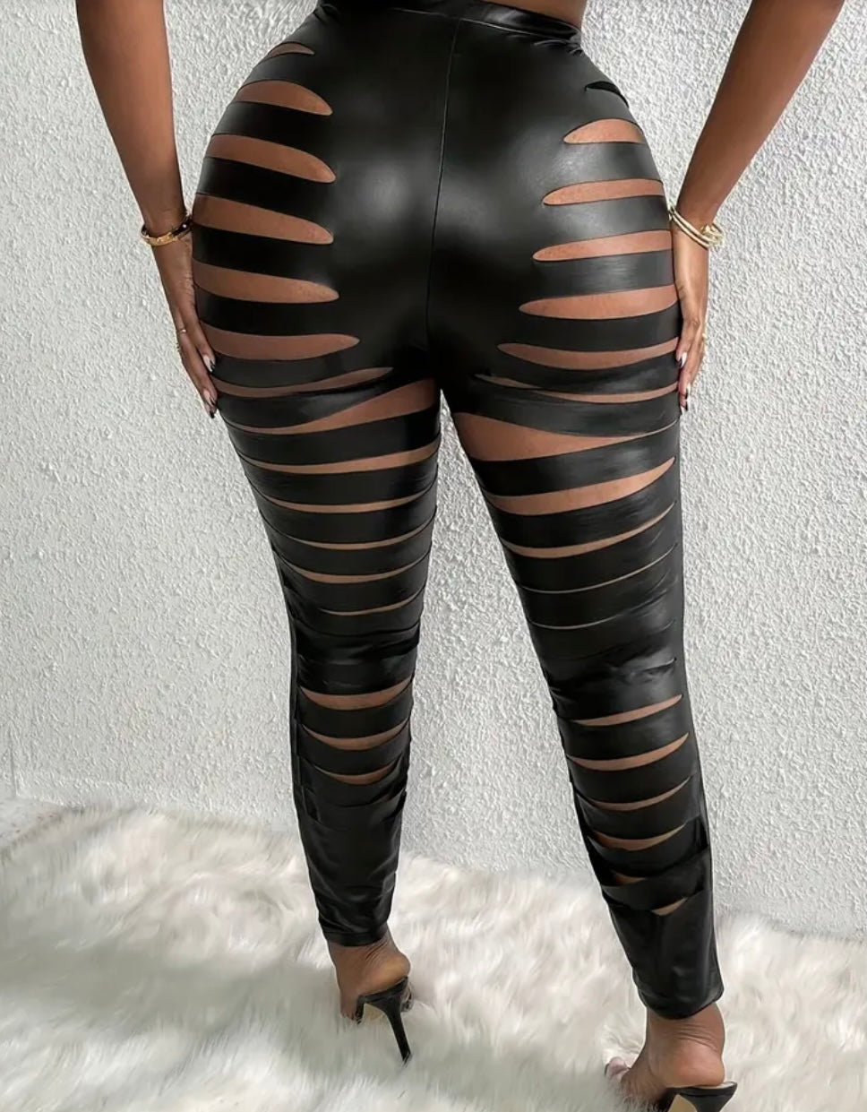 SEXY RIPPED SKINNY PANTS