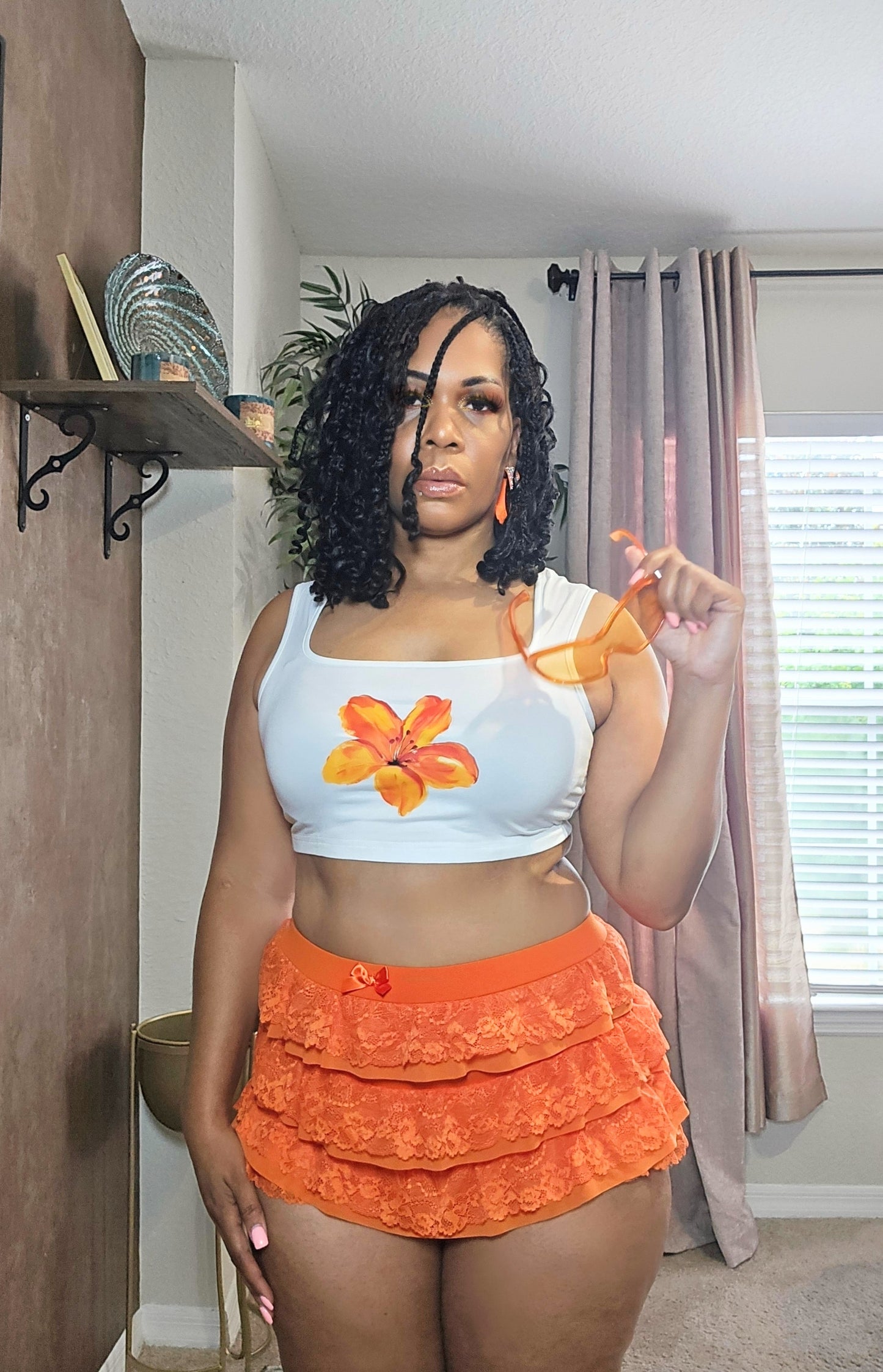 MINIMALIST FLOWER CAMISOLE