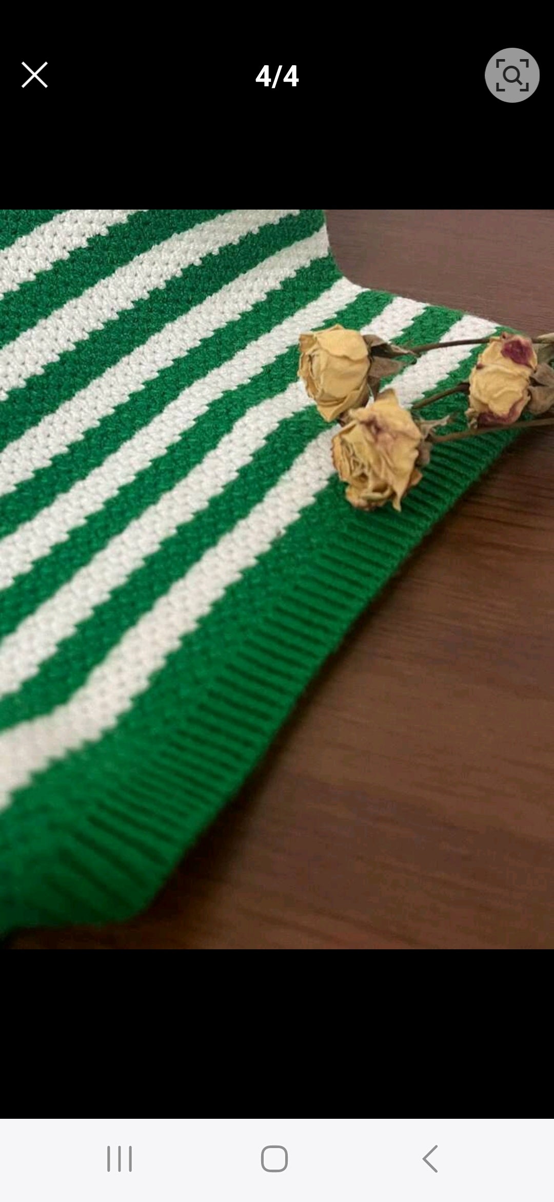 STRIPED KNITTED LOW-WAIST SHORTS